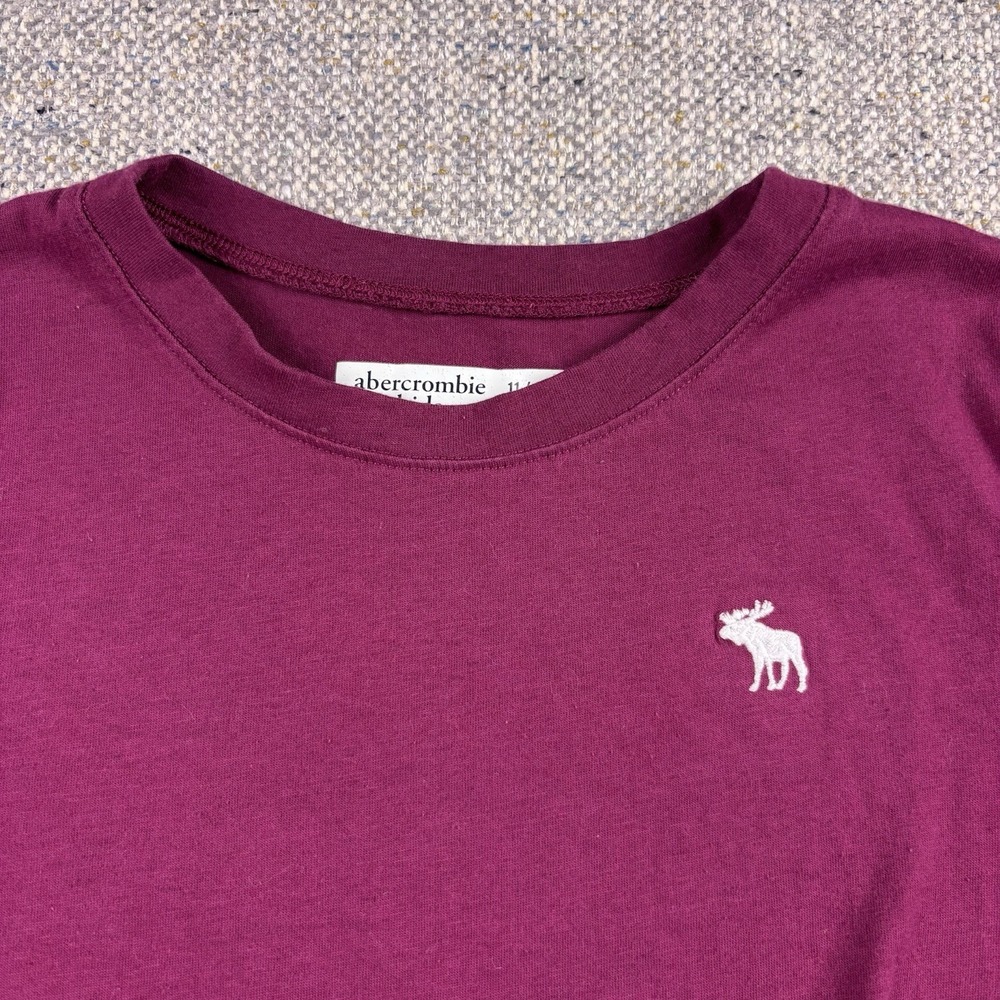 ABERCROMBIE KIDS Girls 11/12 burgundy logo tee - Picture 2 of 6